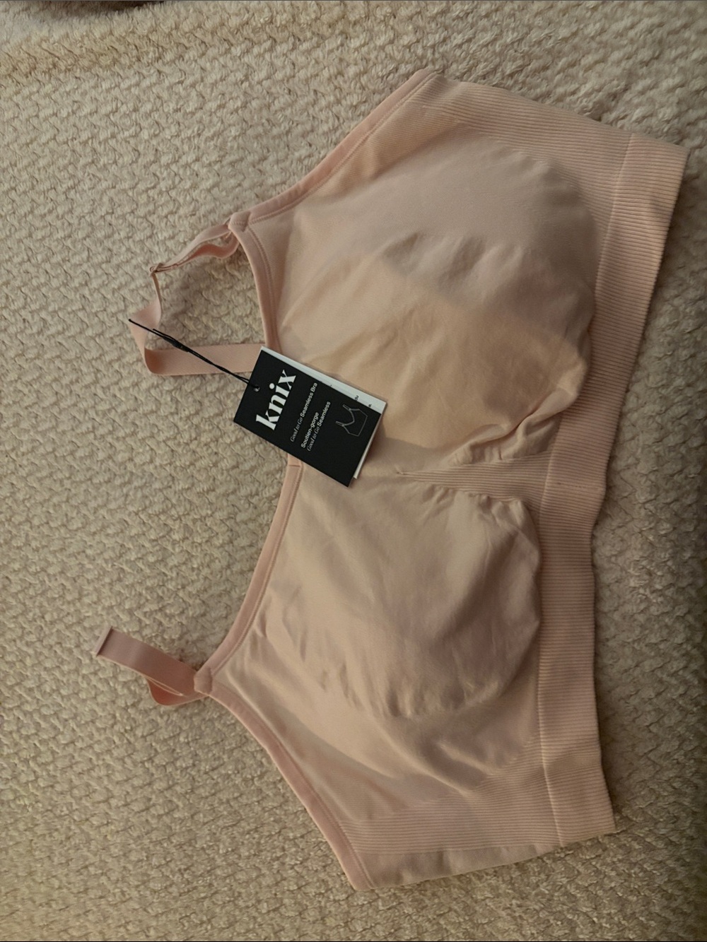 Knix Wireless Seamless Bra in Pale Pink